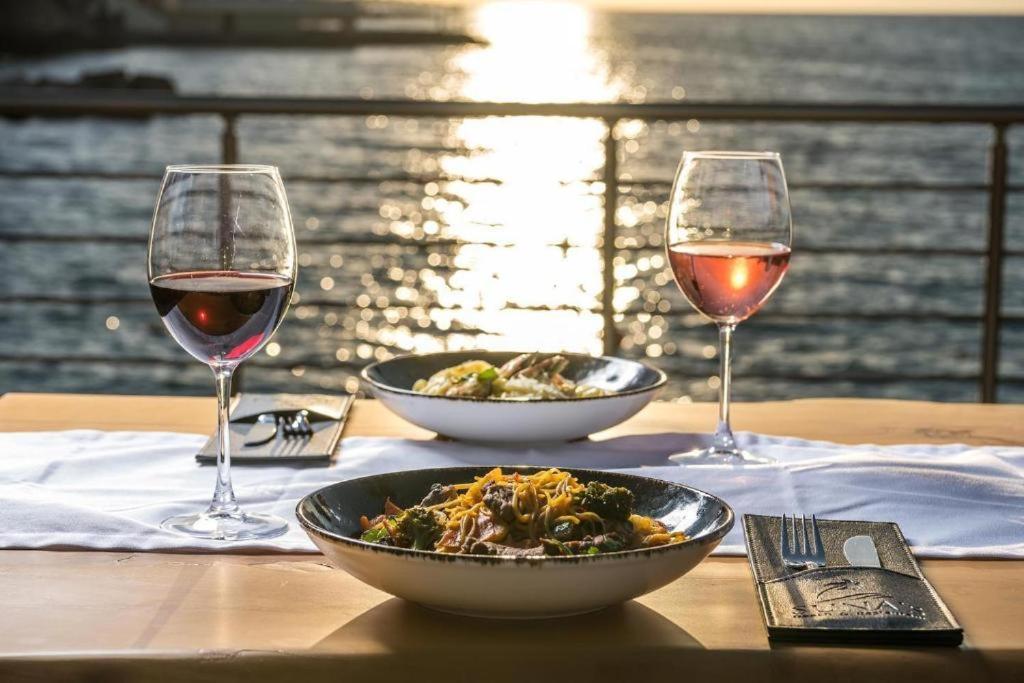 Riverside Garden Resort & Suna'S Beach Club Krini 외부 사진